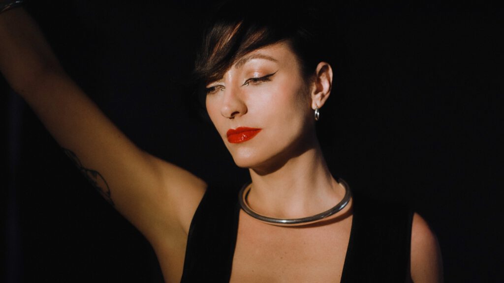 Stephanie Sykes - Techno Djane