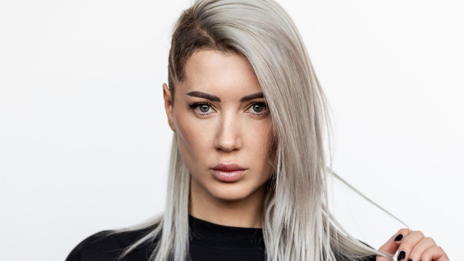 Nusha, Techno DJane