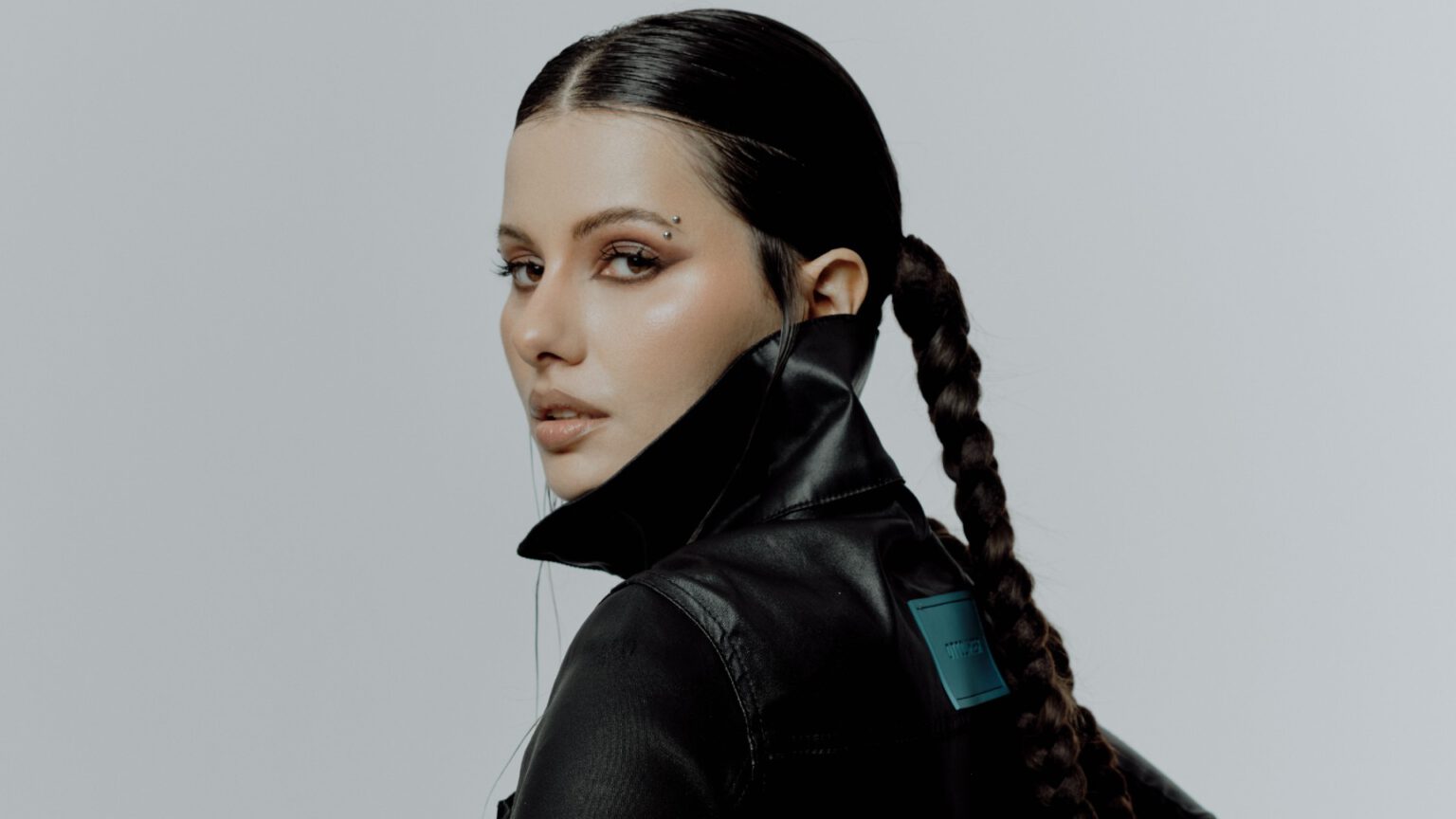 Daria Kolosova, female techno DJ